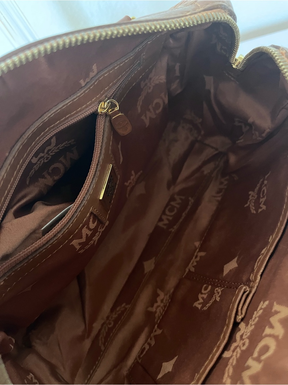 MCM SMALL COGNAC VISETOS BOSTON BAG. - Picture 10 of 13